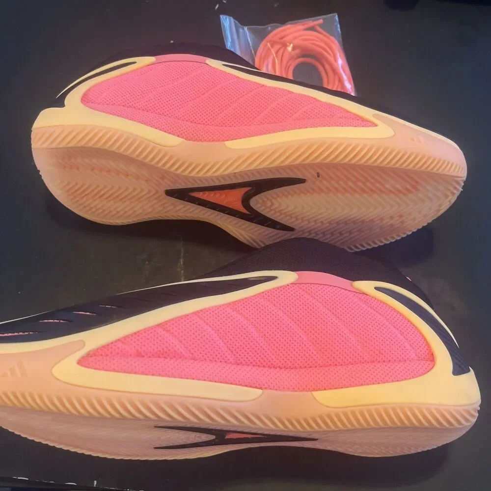 Size 8.5 - adidas AE 2 With Love
